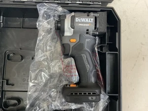 DEWALT DCF85M McLaren 18V Impact Driver - Picture 1 of 5