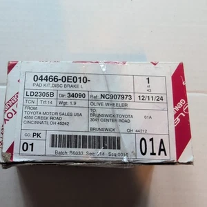 Toyota Genuine OEM 04466-0E010 Rear Disc Brake Pad Set NIB - Bild 1 von 3