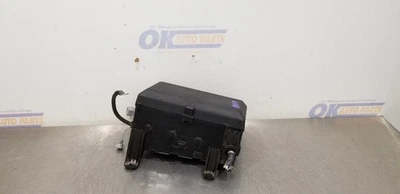 20 TOYOTA TUNDRA 5,7 Л ДВИГАТЕЛЬ ПРЕДОХРАНИТЕЛЬ КОРОБКА 826610C311 - Изображение 1 из 4