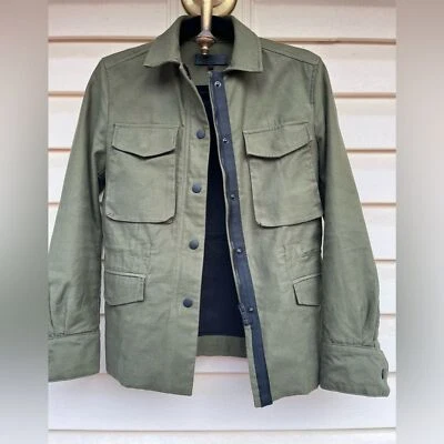 Chaqueta Rag & Bone color oliva, bolsillos delanteros aplicados, cierre a presión, cordón, S Foto 1 de 4