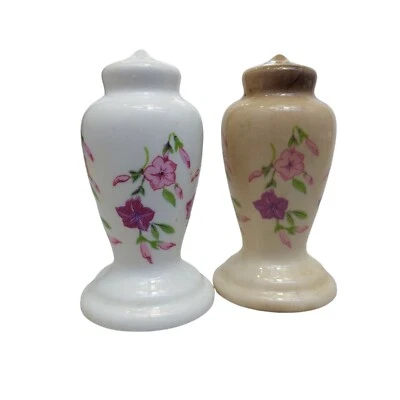 Juego Coctelera Cerámica Sal y Pimienta Flores Rosa Una Marrón Una Blanca 2.5"  Foto 1 de 4