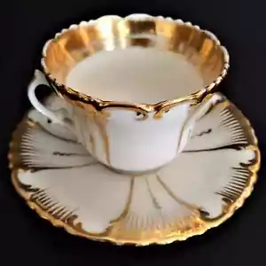 Tasse en porcelaine de Paris Vieux Paris époque XIXème décor blanc et or - Picture 1 of 9