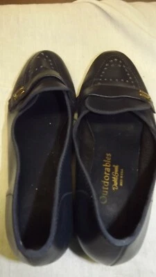 Vintage Outdorables Daniel Verde Damas Talla 7.5 Azul Marino Tacón Bajo Foto 1 de 4