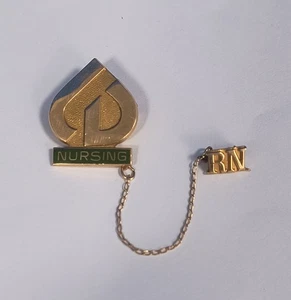 Juego de prendedores de graduación de enfermería vintage de oro amarillo de 14 quilates 6,2 gramos 1989 - Imagen 1 de 8