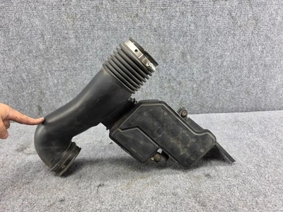 2001-2006 LEXUS LS430 AIR INTAKE CLEANER FILTER TUBE DUCT - Image 1 of 4