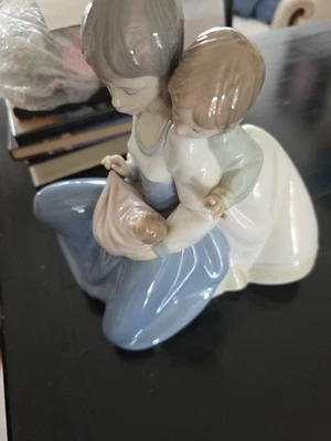 Lladro NAO Mother & Daughter holding Baby - Image 1 of 4