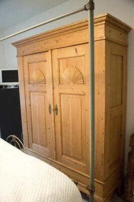 Armario antiguo Foto 1 de 4