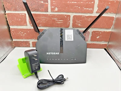 NETGEAR AC1200 Wifi Cable Modem Router C6220 DOCSIS 3.0 W/ CHGR + ANTENNAS - Image 1 of 4