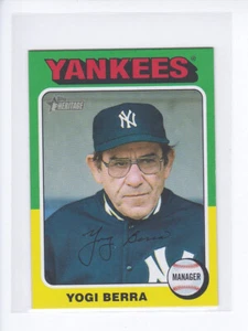 2024 Topps Heritage Mini #123 YOGI BERRA MGR New York Yankees MINI - Picture 1 of 3