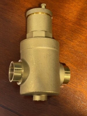 HYDRO MASTER 1" Brass Air Separator (Threaded)