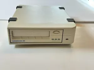 Tandberg SLR60 externes SCSI-Bandlaufwerk 60 GB - Bild 1 von 3