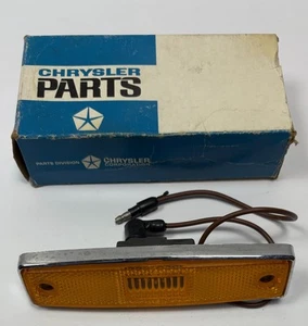 New Old Stock Front Side Marker Lamp for 1970-71 Truck Models Mopar #3489349 - Picture 1 of 1