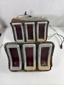 Luces traseras Ford Mustang 1967-1968 con lente y cubo para piezas - Imagen 1 de 15