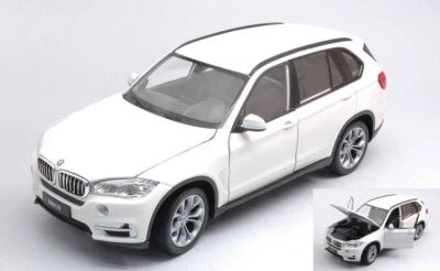 MODELLINO AUTO STATICO DIECAST WELLY BMW X5 BIANCO MODELLISMO SCALA 1:24 - Immagine 1 di 2