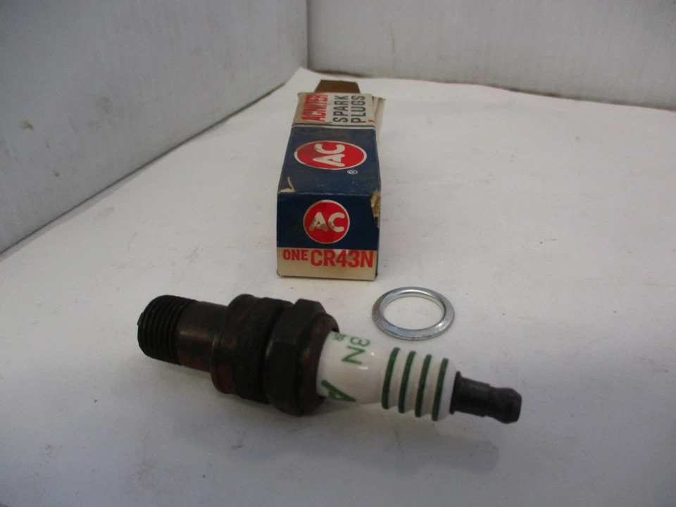 CR43N AC GM Engine Spark Plug - Image 1 of 1