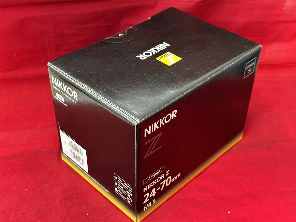 Nikon NIKKOR Z 24-70mm f/4 S Zoom Lens