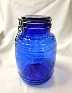 CRACKER BARREL STYLE BLUE GLASS STORAGE JAR 2 QUARTS - Picture 1 of 10
