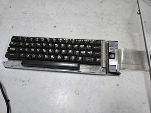 TECLADO DONANTE DEFECTUOSO ATARI 600 XL SOLO-sin teclas trabajo-restablecer y seleccionar piezas - Imagen 1 de 19