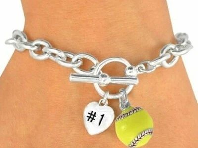 SOFTBALL 手镯黄球 #1 心形运动高中妈妈朋友珠宝首饰 — 第 1/2 张图片