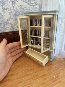 1 Juego 1:12 Escala Casa de Muñecas Miniaturas Librería Gabinete Libro Muebles Accesorios - Imagen 1 de 9
