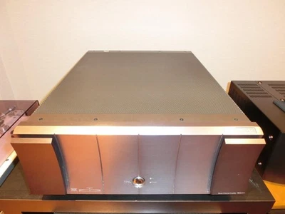 Amplificador de potencia AV Integra RESEARCH RDA‐7.1 de 7 canales, usado Foto 1 de 3