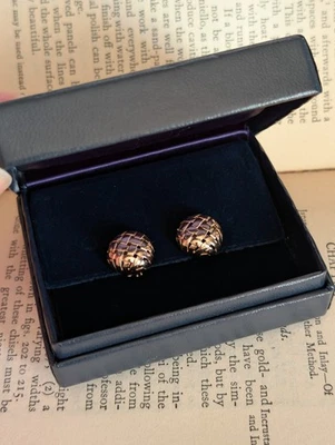 1995 Vintage Tiffany & Co Vannerie 14k Yellow Gold Basket Weave Earrings Clip-On - Image 1 of 4