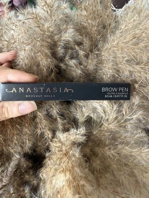 Anastasia Beverly Hills Brow Pen TAUPE Full size 0.017 new in box - Image 1 of 3