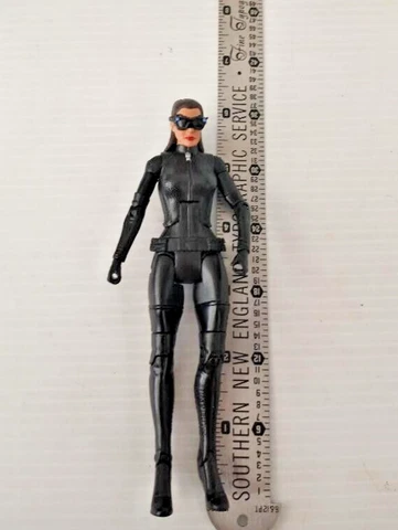 Dark Knight Rises Catwoman Movie Masters action figure Mattel DC(FC209-2 A0119) Cover