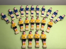 VINTAGE 1950-60’s 22 BLUE AND YELLOW SET TABLE FOOTBALL PLAYER FOOSBALL SOCCER