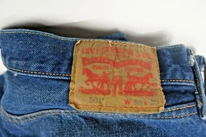"Vaqueros para hombre Levi's Strauss 501 con botones mosca pierna recta cintura 36"" x pierna 30" - Imagen 1 de 10