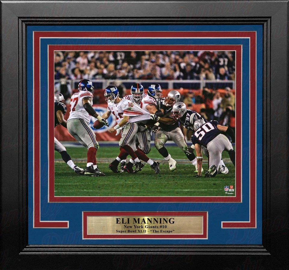 Eli Manning Super Bowl XLII Escape New York Giants 8x10 Framed Football Photo - Image 1 of 1