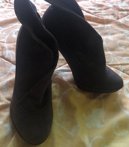 stivaletti stringati primadonna