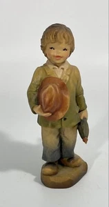 Figurine Anri Club Italie garçon souriant avec chapeau rouge parapluie lapin 4" - Photo 1/9