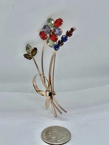 Broche vintage retro de vidrio artístico con flores multicolor CORO dorado sobre esterlina - Imagen 1 de 9