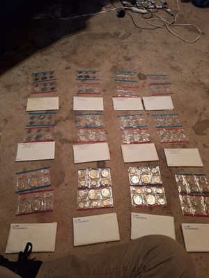 8- 1972 Uncirculated Mint Sets And 7- 1977 Mint Sets All 15 Sets - Image 1 of 4