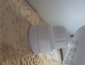 Soporte de cuña de 15 grados para EufyCam 2/2c/E/Pro montaje en cuña *SOLO CUÑA* - Imagen 1 de 10