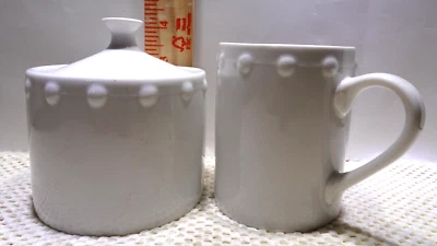 ONEIDA Casual Settings: "Pearls" CREAMER AND SUGAR W/LID White  VGUC 3 PCS - Image 1 of 4