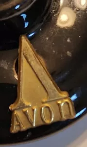 Spilla cappello spilla bavero vintage da collezione Avon tono oro plastica - Foto 1 di 2