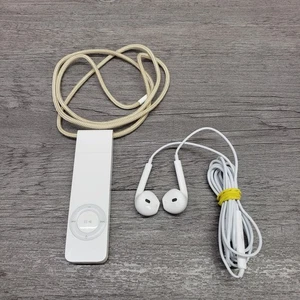 Pacchetto Apple iPod Shuffle 1a generazione bianco (512 MB) A1112 e cuffie Apple - Foto 1 di 4