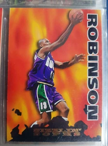 1995 Skybox NBA Hoops Glenn Robinson Sizzlin Sophs No 205 - Picture 1 of 2