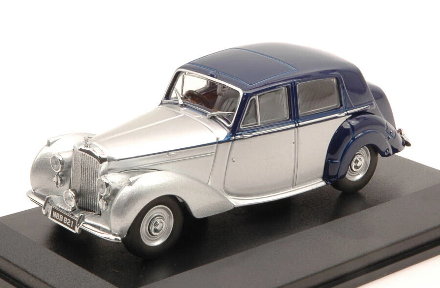 BENTLEY MK VI 1946 SILVER/BLUE 1:43 - Immagine 1 di 1