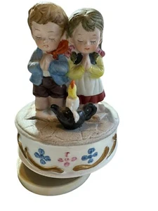 Rare Maruho Japan 70s Vintage Porcelain Music Box Rotating Praying Child- Works - Picture 1 of 6