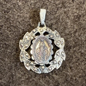 Vintage 925 Sterling Silber + Markasiten Anhänger Mutter Maria voller Gnade - Bild 1 von 6