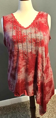 Top boho Unity One World para mujer XL rojo asimétrico con tachuelas de encaje Foto 1 de 4