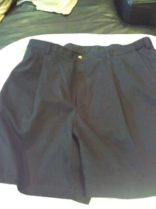 Haggar Dress Shorts 42 Pleated Waist Cotton Belt Loop 22" Long 8" Inseam Black - Picture 1 of 5