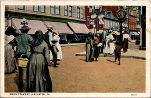 AMISH FOLKS Lancaster, Pennsylvania PA street scene Postcard - Picture 1 of 2