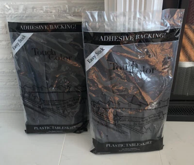 2 mesitas de plástico de terciopelo negro. 29" x 14'. Negro. Con tira adhesiva nuevo en paquete Foto 1 de 4