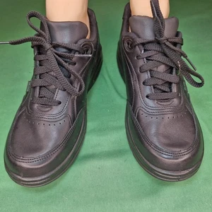 New Balance Women's WK706 Walking Shoes, Black on Black (USA) Size 9 MED NIB - Picture 1 of 15