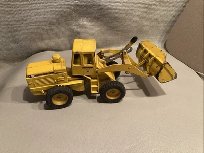 Ertl International Harvester Hough Payloader - Die Cast - Image 1 of 4