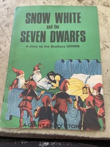 Vintage Snow White and the Seven Dwarfs A Giant Fairy Story 1983 - Picture 1 of 6